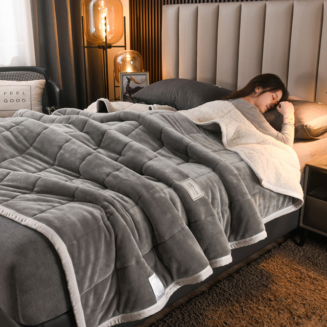Mubil Ellena Luxe – Warme Lammwoll-Fleecedecke für gemütliche Wintertage