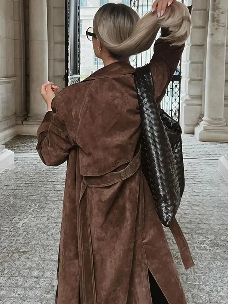 Lange Suède Trenchcoat voor Dames | Luxe & Elegant | Adeza
